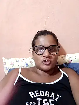 indianstrawberrylips4u online show from 02/28/26, 07:04