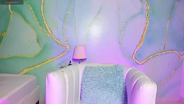 milkavelvett online show from 04/22/26, 02:18