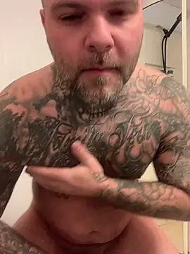 Snapshot of cruising-land chatting on 02/25/26, 10:25 cruising-land online show from 02/25/26, 10:25