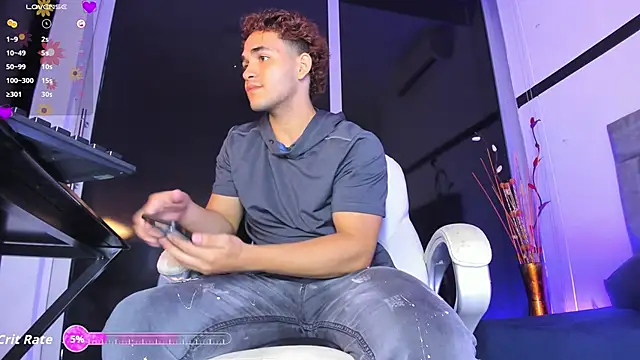 Snapshot of marcos_lc chatting on 02/18/26, 12:23 marcos lc online show from 02/18/26, 12:23