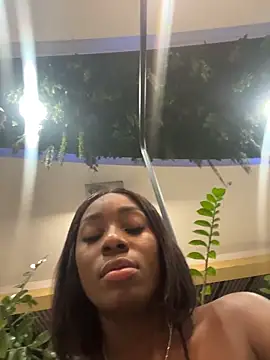 ZarahFerreira online show from 03/08/26, 02:04