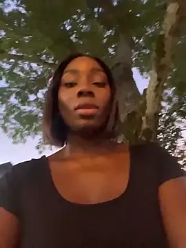 ZarahFerreira online show from 03/17/26, 11:30