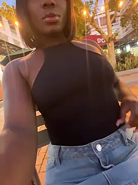 ZarahFerreira online show from 03/18/26, 11:30