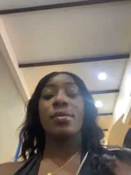 ZarahFerreira online show from 03/24/26, 12:37