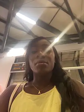 ZarahFerreira online show from 03/25/26, 11:55