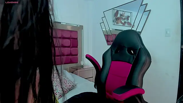 IrisBlume online show from 02/21/26, 12:06