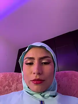 Snapshot of Darsha_Khemu chatting on 06/19/26, 09:29 Darsha Khemu online show from 06/19/26, 09:29