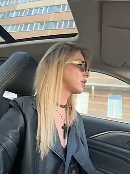 LisaMurr online show from 03/27/26, 01:44