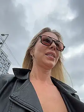 LisaMurr online show from 07/14/26, 11:16