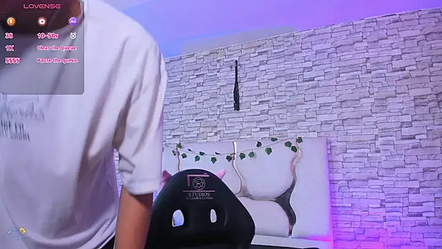 keahi tay online show from 04/22/26, 07:04