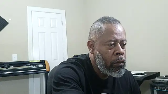 Cleozevo1961 online show from 03/18/26, 03:59