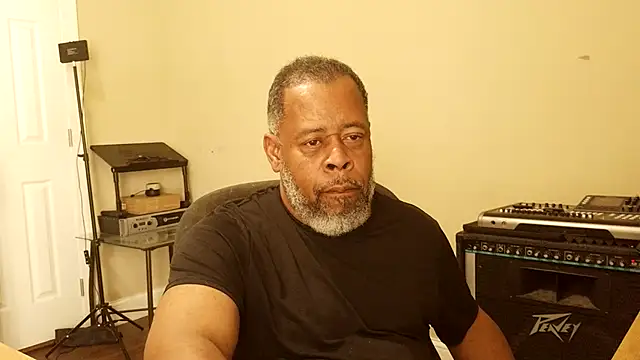 Cleozevo1961 online show from 04/11/26, 06:01