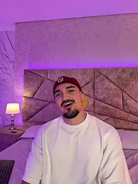 Snapshot of SavageCross1 chatting on 02/19/26, 09:22 SavageCross1 online show from 02/19/26, 09:22