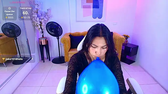 Snapshot of Miia__collins chatting on 02/25/26, 12:26 Miia collins online show from 02/25/26, 12:26