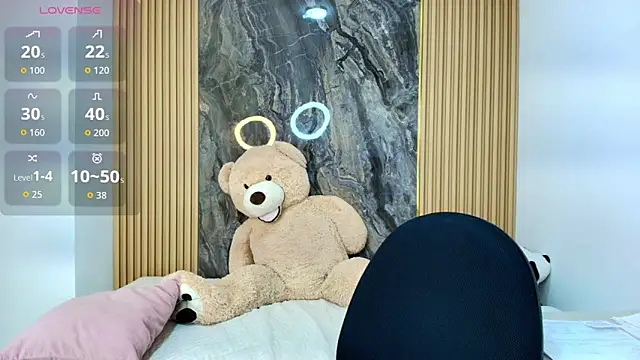 Snapshot of scarlett_lumi chatting on 02/24/26, 11:08 scarlett lumi online show from 02/24/26, 11:08