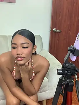 kali rousse online show from 03/19/26, 12:31