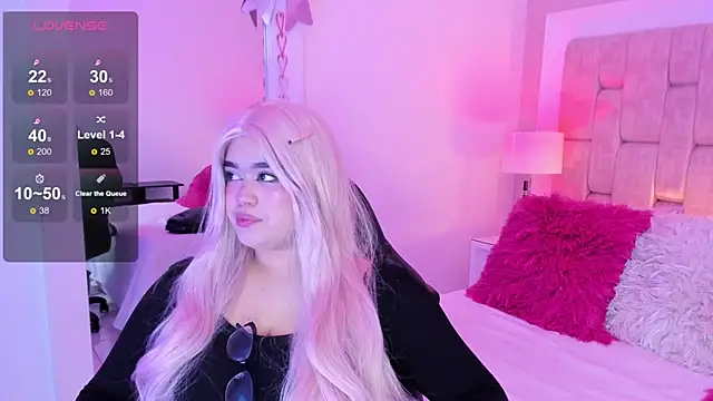 AnniJones online show from 04/15/26, 02:51