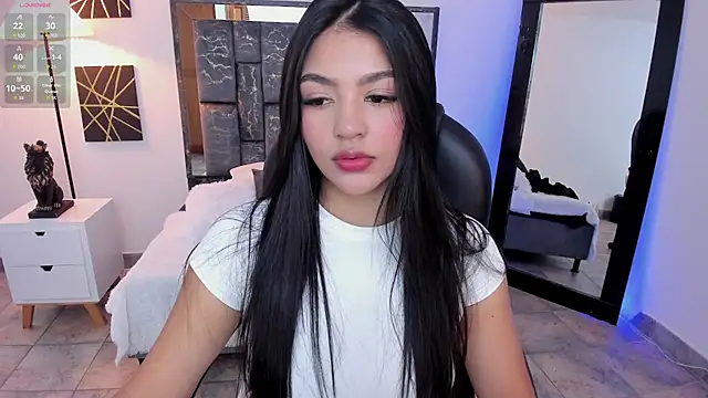 Snapshot of sara_stormy chatting on 06/16/26, 07:49 sara stormy online show from 06/16/26, 07:49