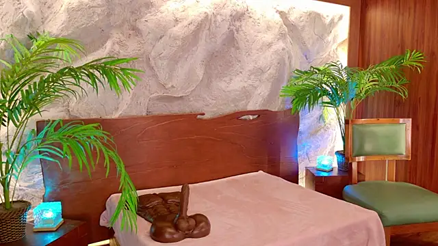 Snapshot of Rolyloren_ chatting on 02/26/26, 04:06 Rolyloren online show from 02/26/26, 04:06