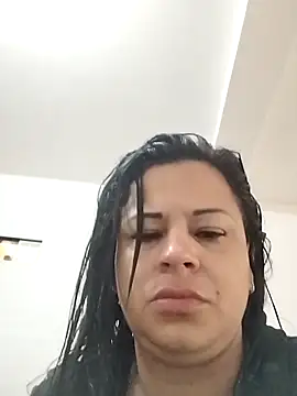 Snapshot of Nahommy_rd chatting on 02/24/26, 02:15 Nahommy rd online show from 02/24/26, 02:15