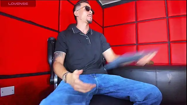 SharonTygaX online show from 04/24/26, 12:24