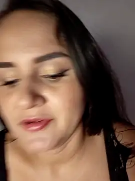 yissela92 online show from 04/29/26, 06:03