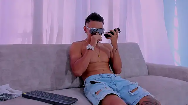 privacy friends online show from 03/09/26, 09:19