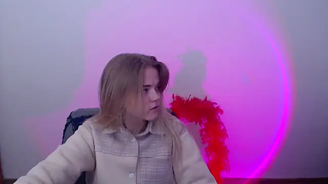 FoxiLana online show from 03/02/26, 08:21