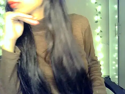 SIKSHA SINGH online show from 04/08/26, 02:39