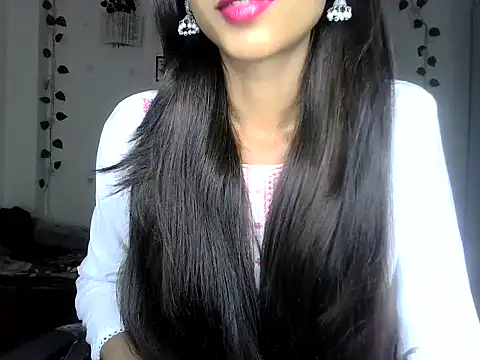 SIKSHA SINGH online show from 05/28/26, 07:00