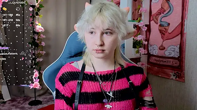 May leaf online show from 02/26/26, 12:53