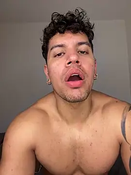 amenadiel fire online show from 04/18/26, 09:46