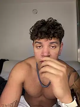 amenadiel fire online show from 04/19/26, 05:18