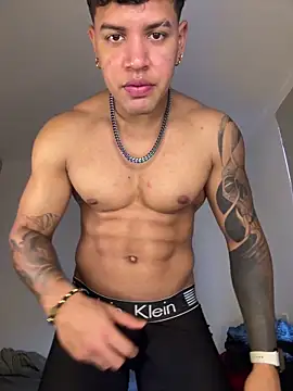 amenadiel fire online show from 04/22/26, 08:21