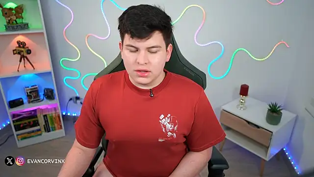 Snapshot of EvanCorvinx chatting on 02/28/26, 09:38 EvanCorvinx online show from 02/28/26, 09:38