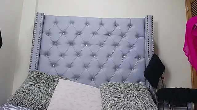 skarlett  36 online show from 04/14/26, 02:23