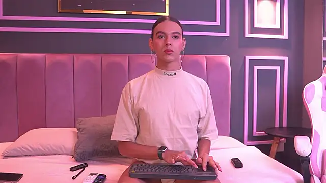 Snapshot of Luxa_Velvet chatting on 02/28/26, 12:50 Luxa Velvet online show from 02/28/26, 12:50