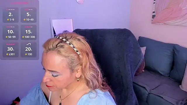 Snapshot of Ivonne_4 chatting on 05/23/26, 01:26 Ivonne 4 online show from 05/23/26, 01:26