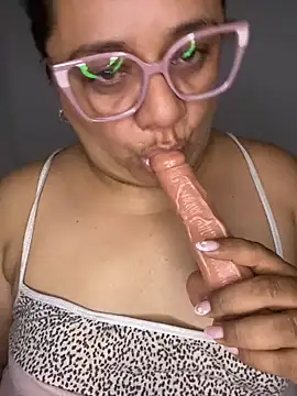 Melanny69x online show from 04/23/26, 04:46