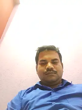 Snapshot of rkr1996kum chatting on 06/13/26, 04:27 rkr1996kum online show from 06/13/26, 04:27
