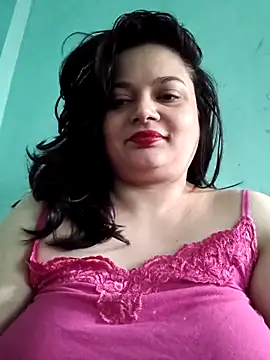 Snapshot of Amy_00 chatting on 02/24/26, 10:35 Amy 00 online show from 02/24/26, 10:35