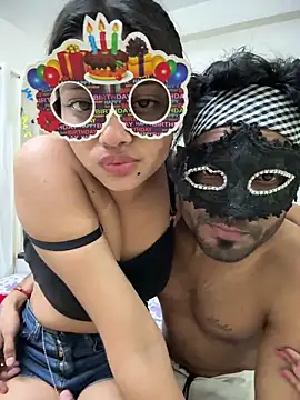 Snapshot of sizzler_hotz chatting on 03/01/26, 04:20 sizzler hotz online show from 03/01/26, 04:20