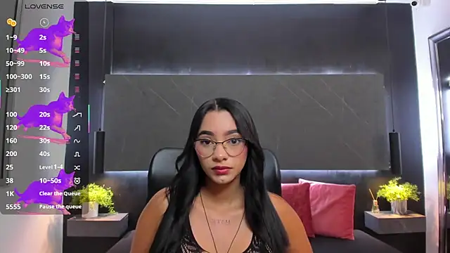 Emelyy Jones online show from 04/22/26, 11:34