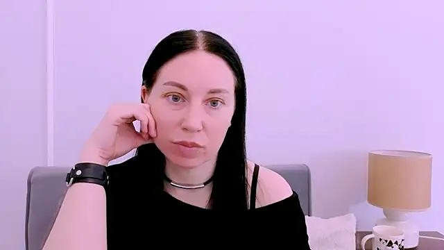 MiaFair online show from 04/15/26, 03:19