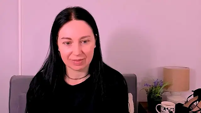 MiaFair online show from 04/23/26, 03:25