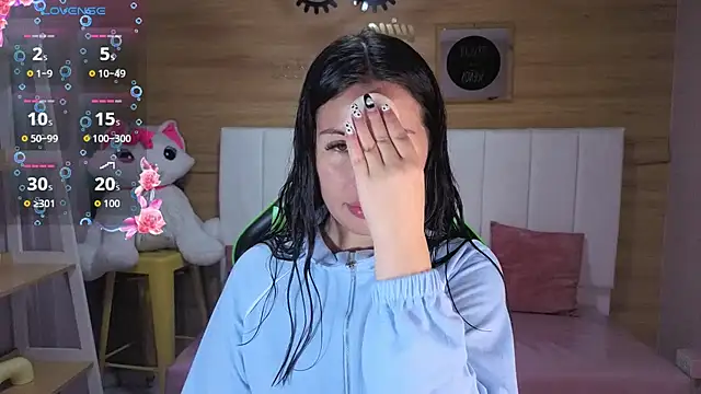 Kylia a online show from 04/18/26, 01:15