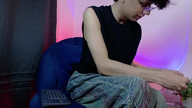 lui x dust online show from 05/16/26, 03:25