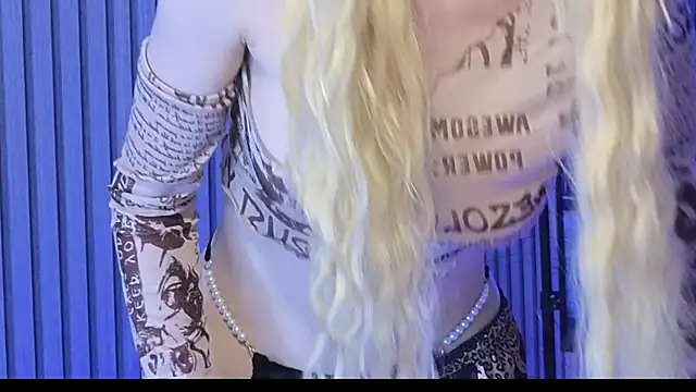 KarmaArms online show from 04/18/26, 07:40