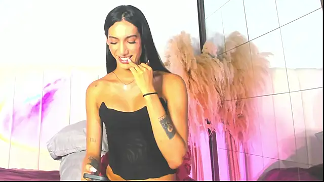 VelvetEstefa online show from 04/09/26, 03:28