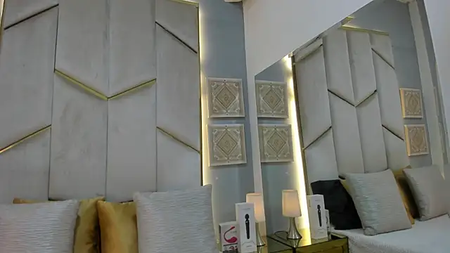 KarinaaCoxx online show from 04/19/26, 12:37